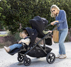 Le deuxième siège de la poussette versiti™ Une deuxième assise pour transformer la poussette versiti™ en poussette double - 2