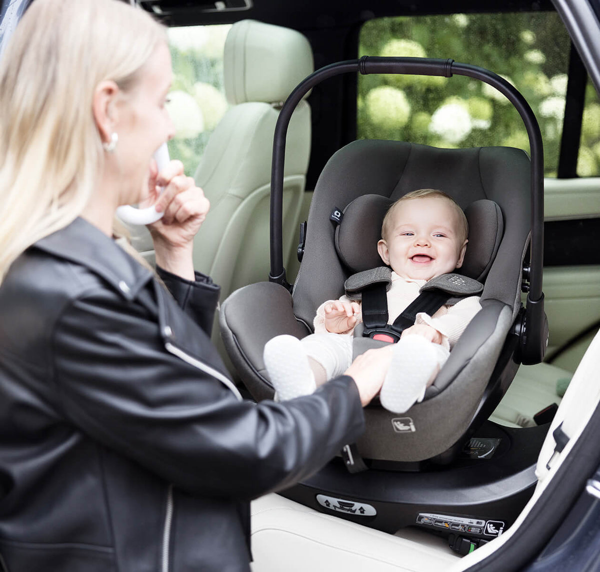 i-Level™ Pro Siège-auto pour bébé à inclinaison profonde - 2